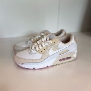 Nike Light Orewood Brown Airmaxes💓